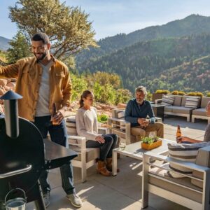 Alternative view of Traeger Black Pro 780 WiFi-Enabled Pellet Grill